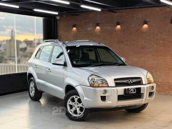 HYUNDAI TUCSON 2.0 MPFI GLS 16V 143CV 2WD FLEX 4P AUTOMÁTICO HYUNDAI TUCSON 2.0 MPFI GLS 16V 143CV 2WD FLEX 4P AUTOMÁTICO